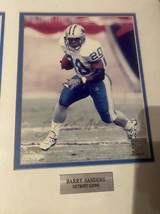 Walter Payton Signed 8x10 Photo Chicago Bears & Barry Sanders Detroit Lions - Picture 1 of 4