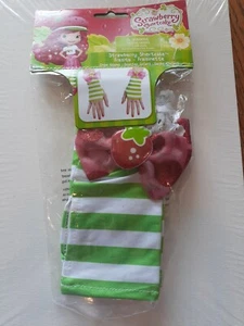 Kids Strawberry Shortcake Fingerless gloves NEW - Picture 1 of 6