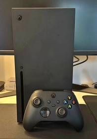 Microsoft Xbox Series X 1TB Bundle - Excellent Condition!
