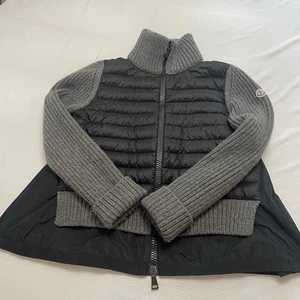 Moncler Women’s Mock Neck Black Grey Puffer Sweater Zip Up Jacket Size Small - Picture 1 of 14