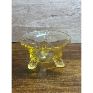 Vintage Heisey Empress Sahara Nut Dishes Dolphin Feet Set of 4 Individual Dishes - Picture 1 of 5
