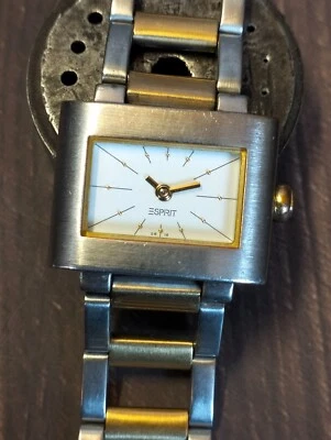 ESPRIT QUARTZ WHITE DIAL WOMEN'S VINTAGE WATCH - image 1 of 4