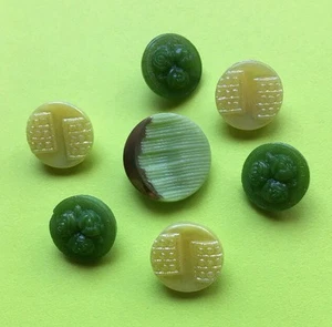 Vintage Green & Yellow Fancy Glass Buttons Button E-14 - Picture 1 of 6