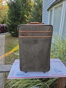 Hartmann Expandable Rolling Suitcase Luggage Tweed 21" - Picture 1 of 24