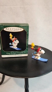 HALLMARK KEEPSAKE 1999 WINTER FUN WITH SNOOPY MINIATURE CHRISTMAS ORNAMENT - Picture 1 of 5