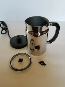 Nespresso Aeroccino Milk Frother 3192-US Complete - Picture 1 of 8