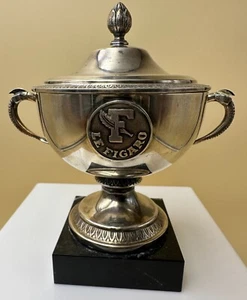 Ancien trophée " LE FIGARO " poinçons d'orfèvre D. Fres - Picture 1 of 8