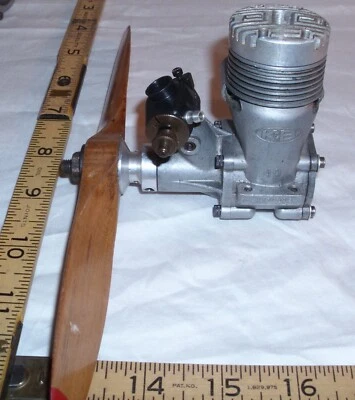 K&B LARGE GAS GLOW HEAD NITRO ENGINE FOR AIRPLANE WITH PROP & CARB. #3 - Image 1 of 2