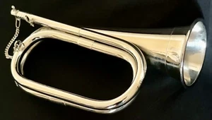 Cuerno de corneta cromado color plata estilo militar/calvario de Estados Unidos con cadena ~ muy limpio - Imagen 1 de 8