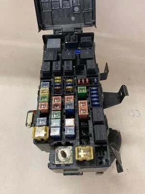 2002 Mercury Mountaineer Engine Fuse Box with Cover 4.0L Foto 1 de 4