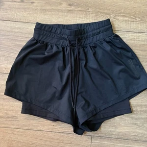 gymshark women black lined workout shorts , XS - Picture 1 of 4