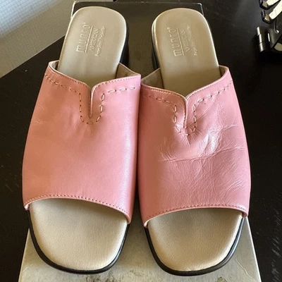 Munro American Aruba Pink - Image 1 of 4