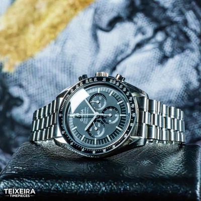 OMEGA Speedmaster Moonwatch Professional Hesalite  310.30.42.50.01.001 Chrono - Image 1 of 4