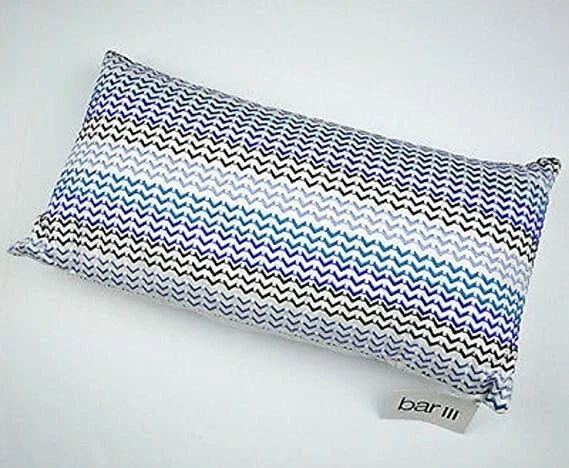 Nuevo Almohada Decorativa Bar III Quitbit 10" x 20", Combo Blanco Foto 1 de 1