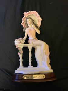 Rare, DA VINCI COLLECTION SATIS-5 FIGURINE 10" Lady With Pink Umbrella - Picture 1 of 4