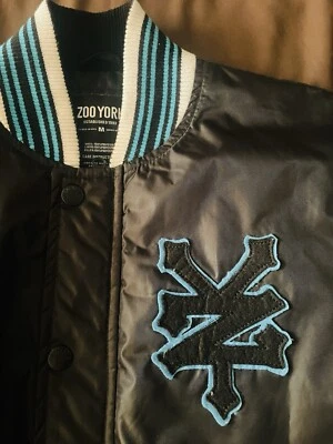Chaqueta de bombardero Rare Find Skateboarding Zoo York 2011 negra para hombre talla mediana Foto 1 de 4