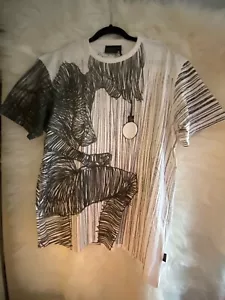 Camiseta Wesc Porte-jartelles Somos la Conspiración Superlativa��. - Imagen 1 de 4