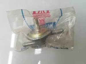 MASERATI KHAMSIN USA REGULATOR OUTLET VALVE FACTORY NEW OLD STOCK PART - Picture 1 of 2