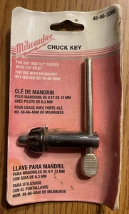 Milwaukee 48-66-3280 Chuck Key with 1/4" Pilot. Package is distressed. - Picture 1 of 2