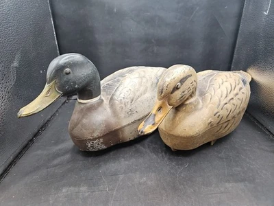 VINTAGE DAYTON D5 MALLARD & HEN DUCK DECOYS FEATHER-LITE DELUXE DAYTON OHIO USA! - Image 1 of 4