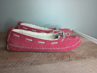 Zapatillas de mocasín forradas de sherpa de gamuza roja LL Bean Hearthside para mujer 9 acogedoras cabañas Foto 1 de 4
