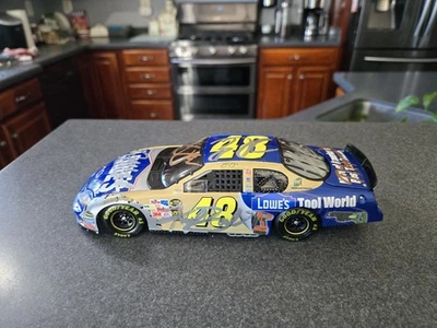 2004 Jimmie Johnson Auto No48 Lowe's / Tool World 1:24 6 автографов от Johnsons - Изображение 1 из 4