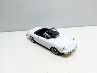 Alfa Romeo 2000 Spider Tuning Bianco del 1978 - 1/18 Artigianale base Norev - Immagine 1 di 4