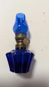 Glas Öllämpchen aus blauem Glas funktional 11,5 cm hoch - Bild 1 von 3