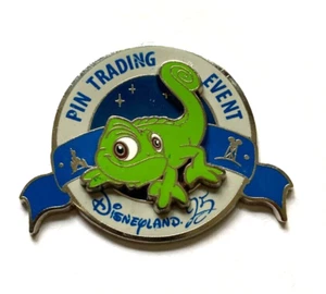 Disney Pin Badge DLP - PTE 25 Years of History Pin Trading Event Tangled Pascal - Picture 1 of 1