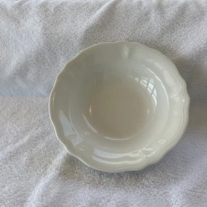 FEDERALIST Ironstone Scalloped Serving Bowl White 4238 Japan Vintage - Picture 1 of 3