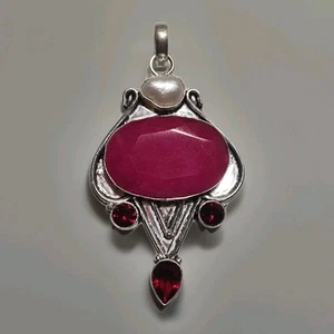 925 Silver simulated ruby & Garnet pendant. LARGE  BEAUTIFUL. Bright pink!!  885 - Picture 1 of 4
