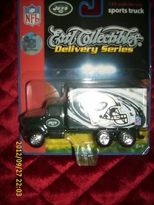 NFL ERTL COLLECTIBLES DELIVERY SERIES  JETS SPORTS TRUCK 1:64 SCALE DIE CAST  - Picture 1 of 2