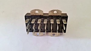 ENCHUFE CINCH-JONES TRW P321AB CON SOPORTE ANGULAR 21 PIN MACHO AC/DC POLARIZADO - Imagen 1 de 2