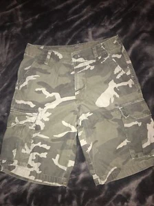 Old Navy Mens Camo Cargo Shorts 30 Camouflage - Picture 1 of 3