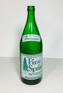 Botella de bebidas de vidrio verde 28 oz ACL - Pine Spring, Brunswick, Maine - Imagen 1 de 9
