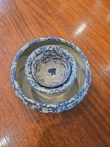 Vermont Art Pottery Spongeware Set Of 2 Bowls Signed - Picture 1 of 9