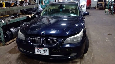 Luz de estacionamiento/esquina del conductor montada en parachoques antiniebla para BMW 528i 4031341 08-10 Foto 1 de 4