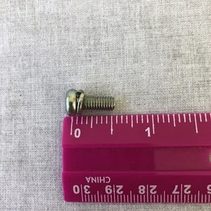 Genuine Harley Davidson Screw, Float Bowl 27139-81 New - Foto 1 di 2