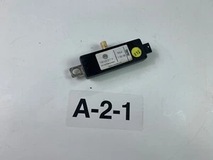 VW T5 Multivan Antenna Amplifier Side Window 7H5035577H - Picture 1 of 2