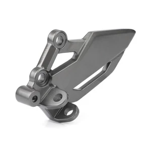 Left Foot Peg Pedal Mount Bracket For Kawasaki Ninja 300 Z 250 300 Ninja EX250R - Picture 1 of 9