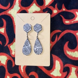 Handmade Glass Bead Earrings - Picture 1 of 1