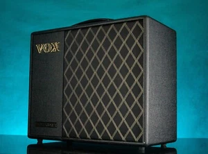 Vox Valvetronix VT40X 40W Tube Modelling Guitar Amplifier - Picture 1 of 6