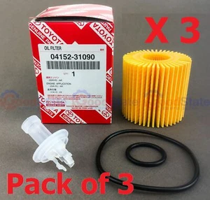Genuine Lexus NX300 AGZ15 NX300 h AYZ10 2.0 2.5 Oil Filter Pack x3 Ref R2648P - Picture 1 of 2