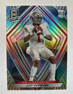 Justin Fields RC, Spectra-Silver Prizm #280 - 2021 Panini Chronicles Draft Picks - Foto 1 di 1