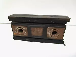 NOS GM 1954-59 CHEVROLET OLDSMOBILE PONTIAC 8-CYLINDER ENGINE MOUNT #572858 - Picture 1 of 5