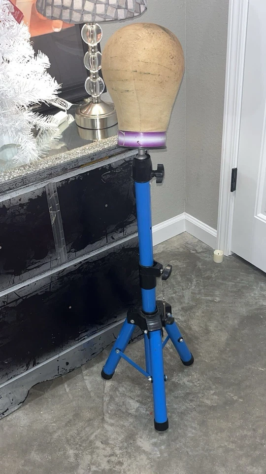 Blue Wig Stand Head Included - Image 1 of 1