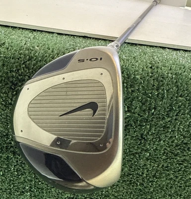 NIKE 10.5 DRIVER REGULAR FLEX EIXO GRAFITE CANHOTO 45" - Imagem 1 de 4