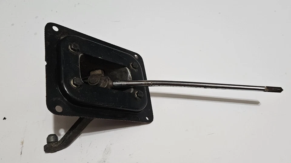 Mecanismo de carcaça de porta de câmbio de marchas cromado automático Mercedes Benz W113 280SL - Imagem 1 de 2