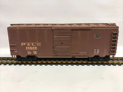 HO Scale PITTSBURG & LAKE ERIE 40' Boxcar P & LE 18019 Weathered Kadee Couplers - Image 1 of 4