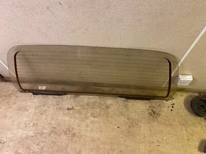 TOYOTA HILUX SURF 4 RUNNER REAR TAILGATE WINDOW GLASS - Picture 1 of 7